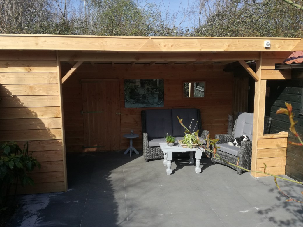 Zeeman en Zeeman productie: terrasoverkapping.